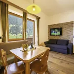 In Neustift Near Lift ניוסטיפט אים סטובאיטל