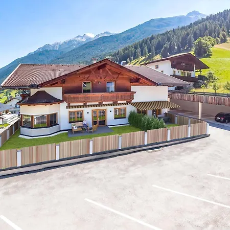 Apartment In Neustift Near Lift *